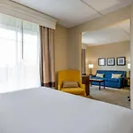 Comfort Suites Near Universal Orlando Resort