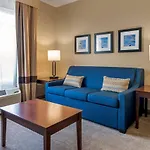 Comfort Suites Near Universal Orlando Resort